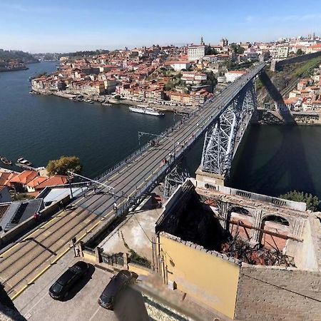 Ao Lado Da Estacao Do Metro! Apartment Vila Nova de Gaia Bagian luar foto
