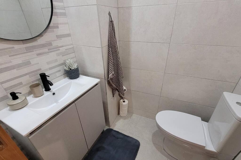 Ao Lado Da Estacao Do Metro! Apartment Vila Nova de Gaia Bagian luar foto